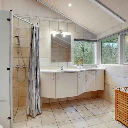 Feriehus Lovely In With Sauna
