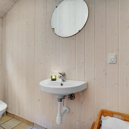 Feriehus Lovely In With Sauna